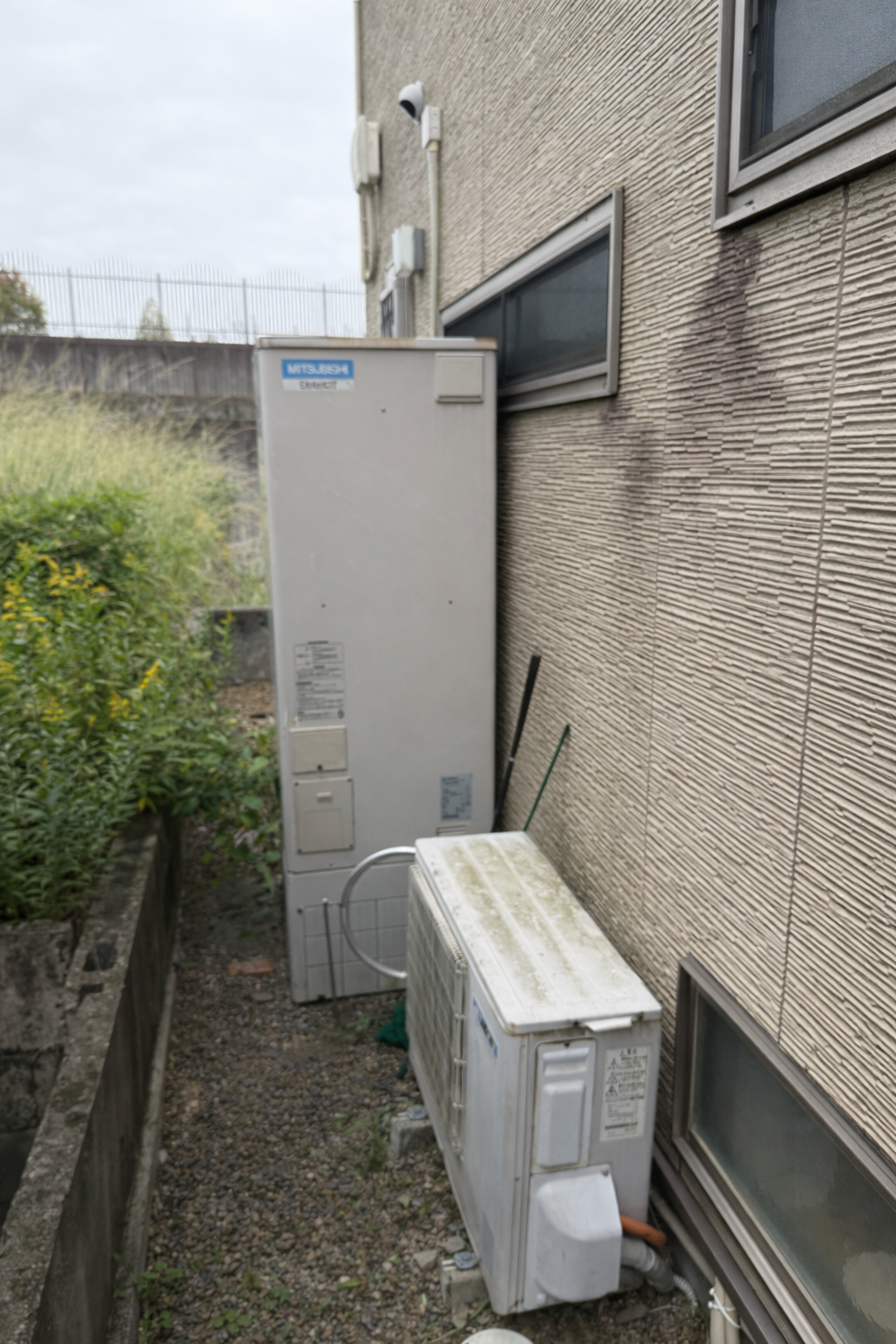 施工前 エコキュート 小牧市