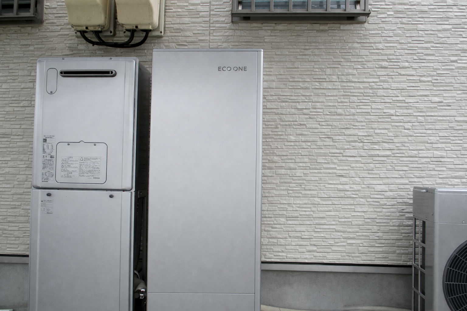 施工後 ハイブリット給湯器 小牧市　H邸